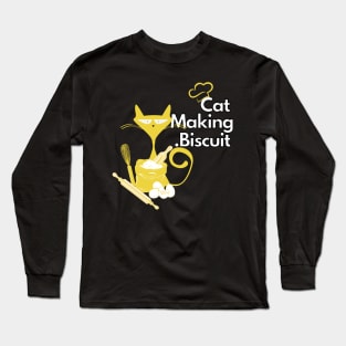 Funny cat making biscuits Long Sleeve T-Shirt